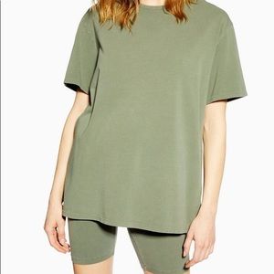 LOOKING FOR BIKER SHORT AND T-SHIRT SET